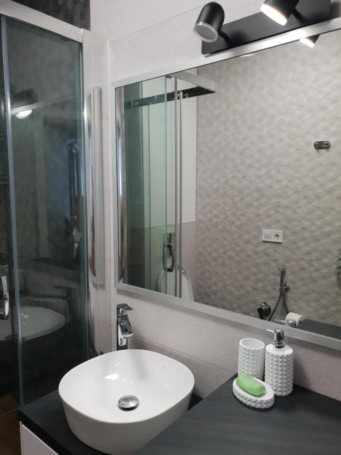 Nyvky Like Home - Fayna Town - Apt 398 Киев Экстерьер фото